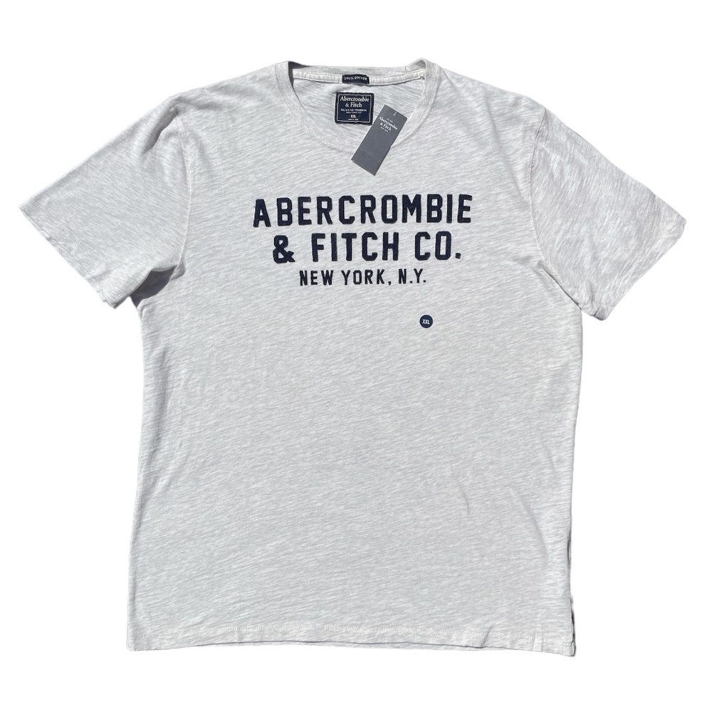 NWT Mens ABERCROMBIE & FITCH Light Heather Gray w/ Navy Blue Applique Logo T-shi